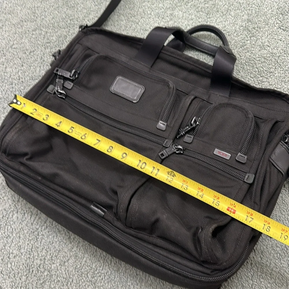 Tumi Alpha Expandable Black Ballistic Briefcase 26160DH Laptop Business Travel